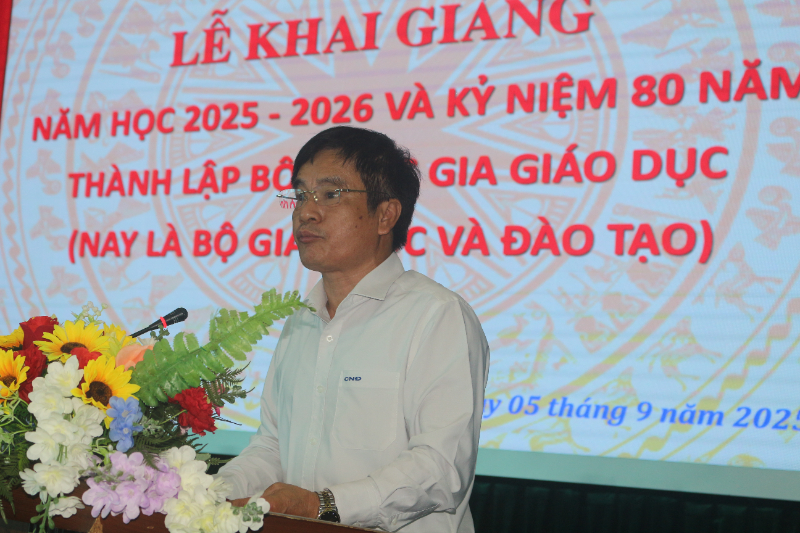 Kỷ niệm 80 năm ngành Giáo dục và Khai giảng năm học 2025 - 2026 tại Trường Cao đẳng Công nghiệp Nam Định
